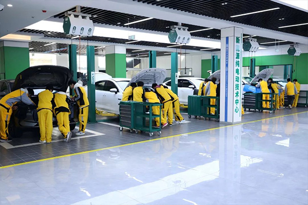 新能源汽車運(yùn)用與維修