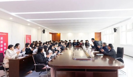 貴州新華＆合肥地鐵/高鐵校企定向班開班，助力學(xué)子精準(zhǔn)就業(yè)！